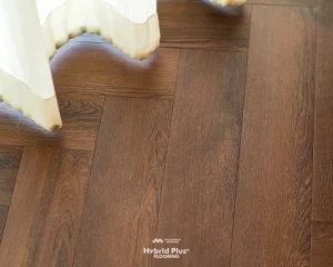 หมดปัญหากับพื้นเก่า! เลือก “กระเบื้องยาง SPC คลิ๊กล็อค” ตัวจริงเรื่องความแกร่ง กันน้ำ ไร้กาว ไร้กังวล